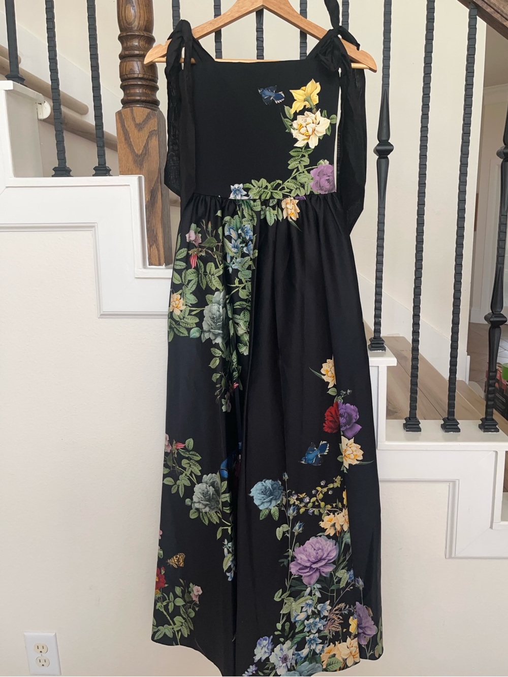 Alice + Olivia Oriana Black Floral Tie-Shoulder Maxi Dress Multicolor Blooms